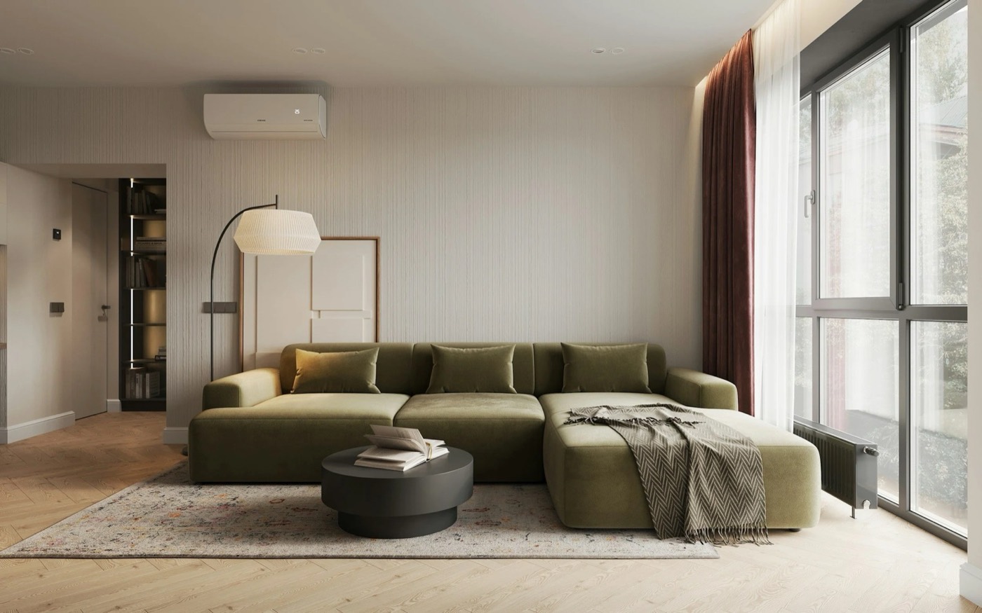 Helles Wohnzimmer mit Sofa